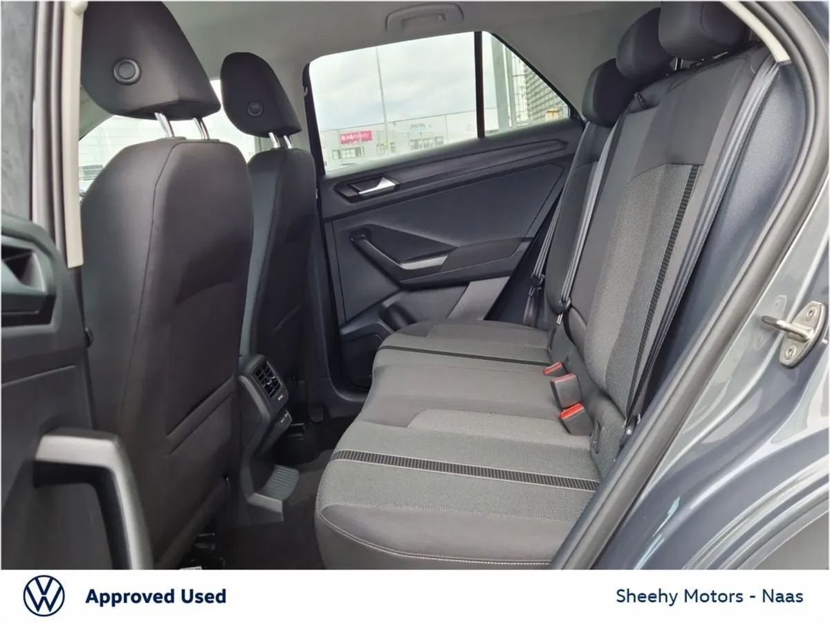 Volkswagen T-Roc Life 1.0TSI - Image 6
