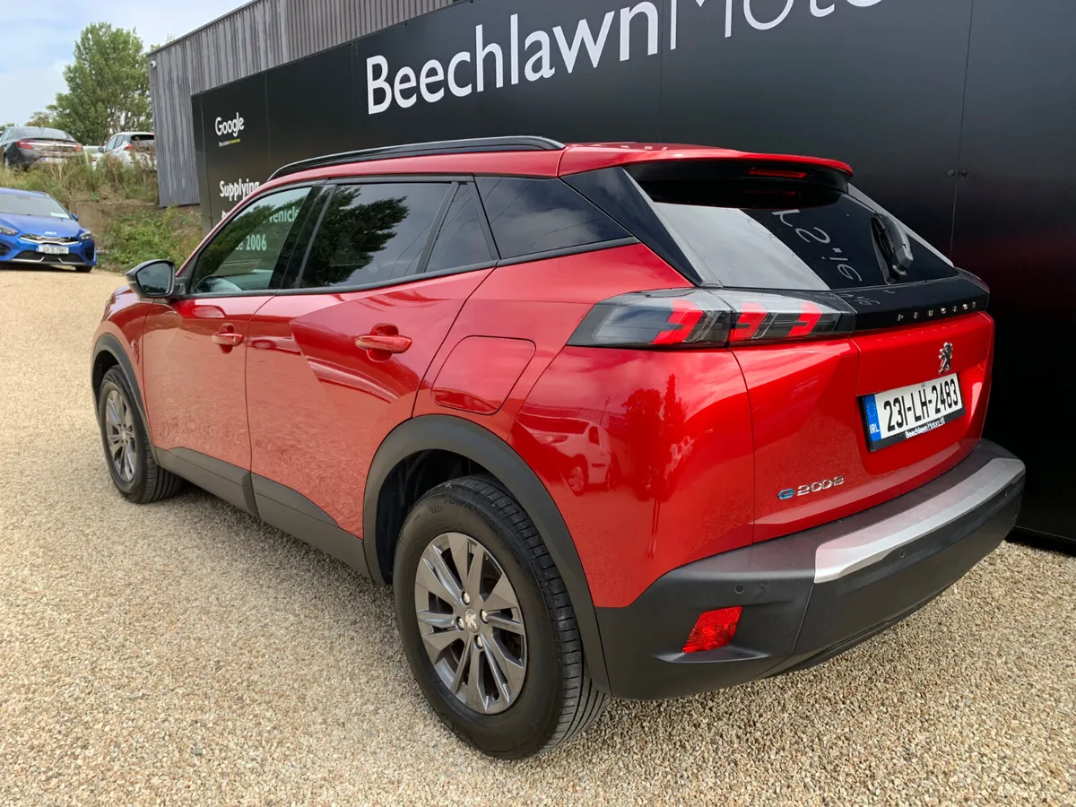 2008e ACTIVE PREMIUM AUTO 54KWH 400km RANGE - Image 6