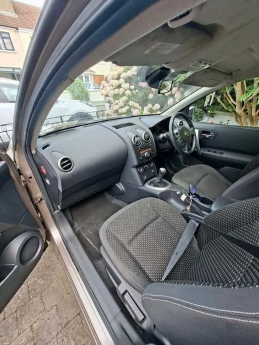 Nissan Qashqai 2009 - Image 5