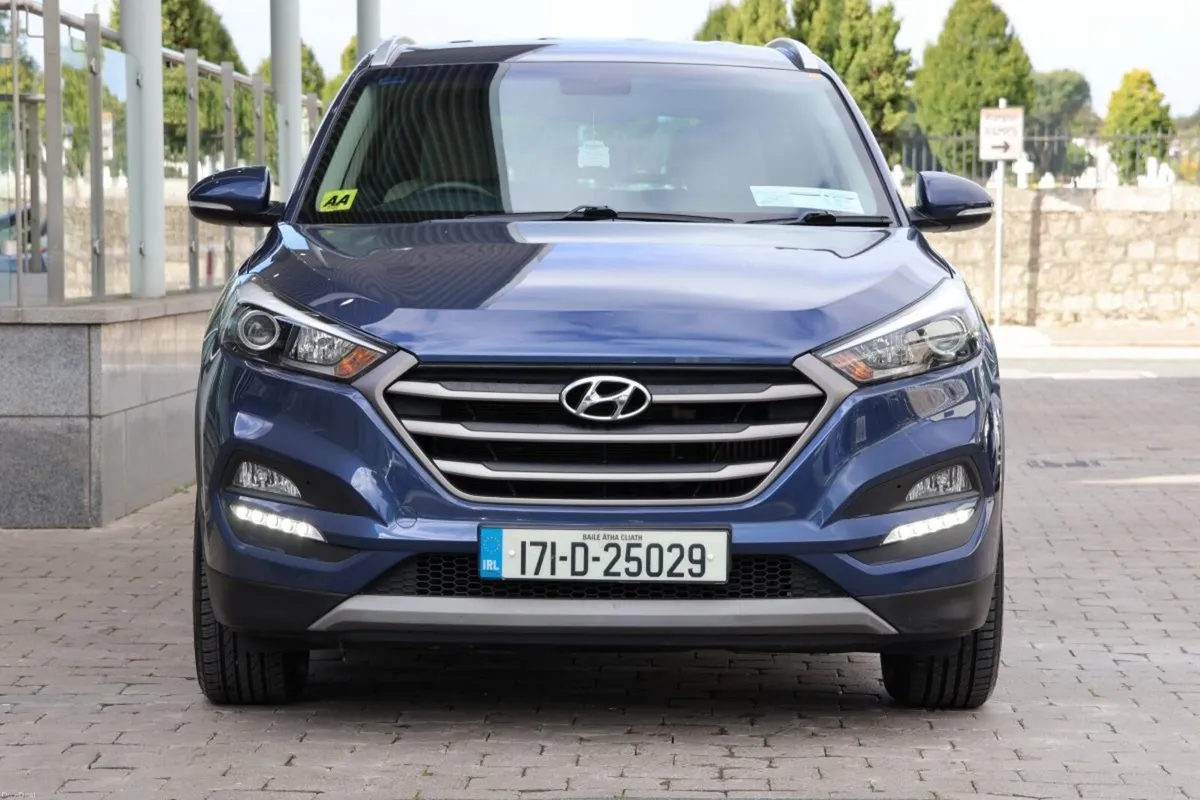 Hyundai Tucson 1.7 D Executive 2WD , Low Mileage - Image 4