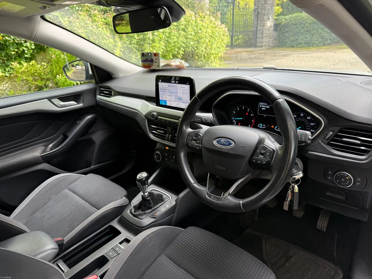 2019 Ford Focus - Image 5