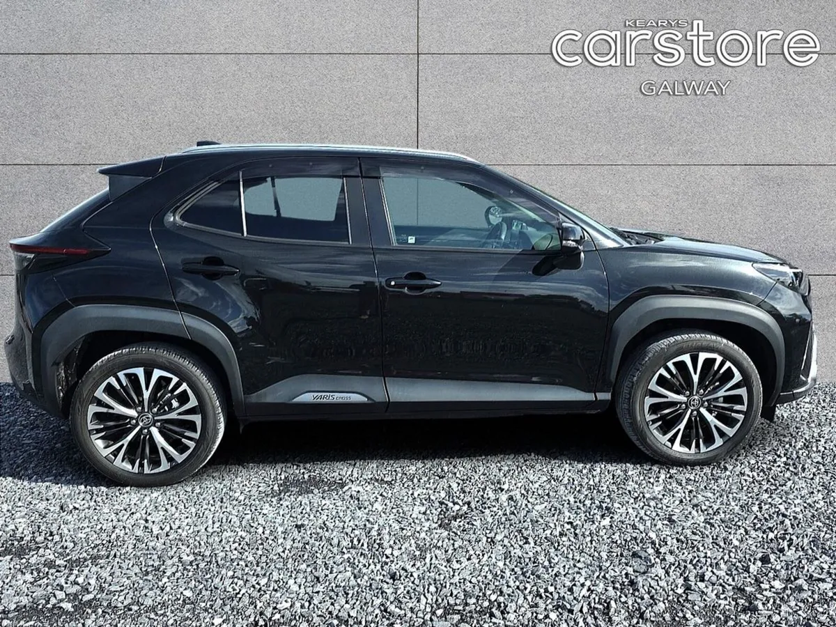 Toyota Yaris Cross Hybrid Z Adventure - Image 2