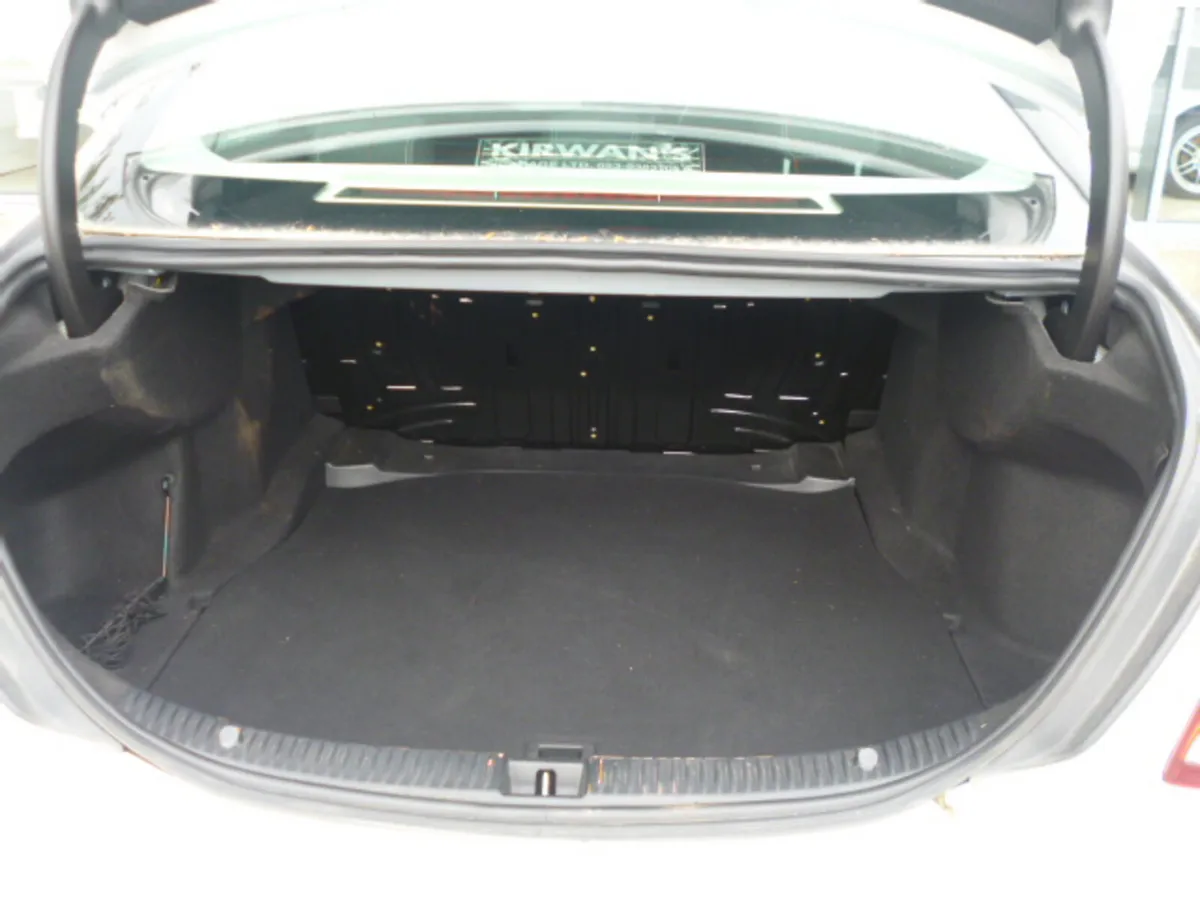 Mercedes C Class 1.6 Avantgarde Auto 2016 - Image 5