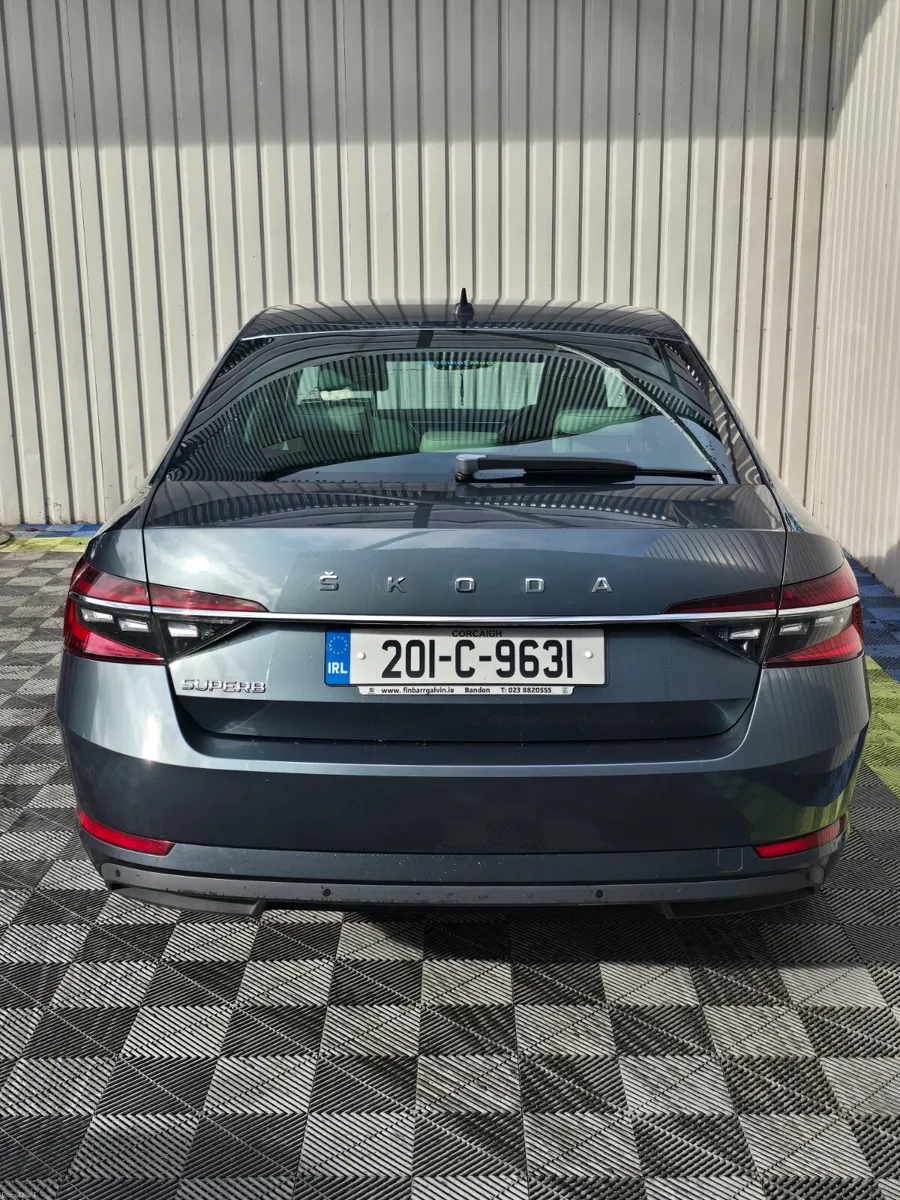 2020 Skoda Superb L&K 2.0TDI Automatic - Image 5