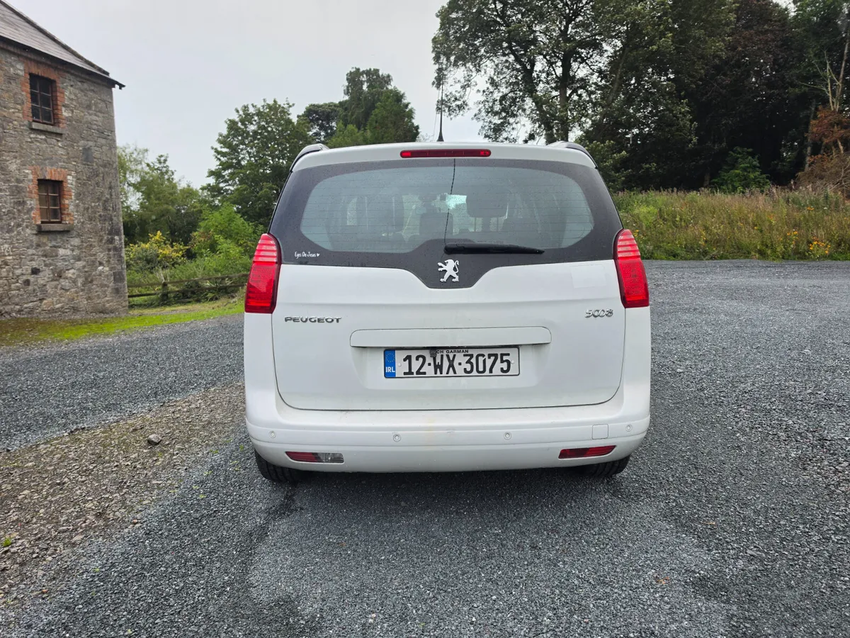 Peugeot 5008 ( NCT and TAX ) 1 owner !! - Image 5
