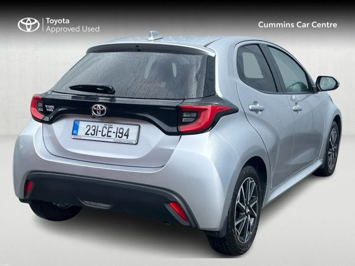 Toyota Yaris 1.0 LUNA SPORT 4DR - Image 2