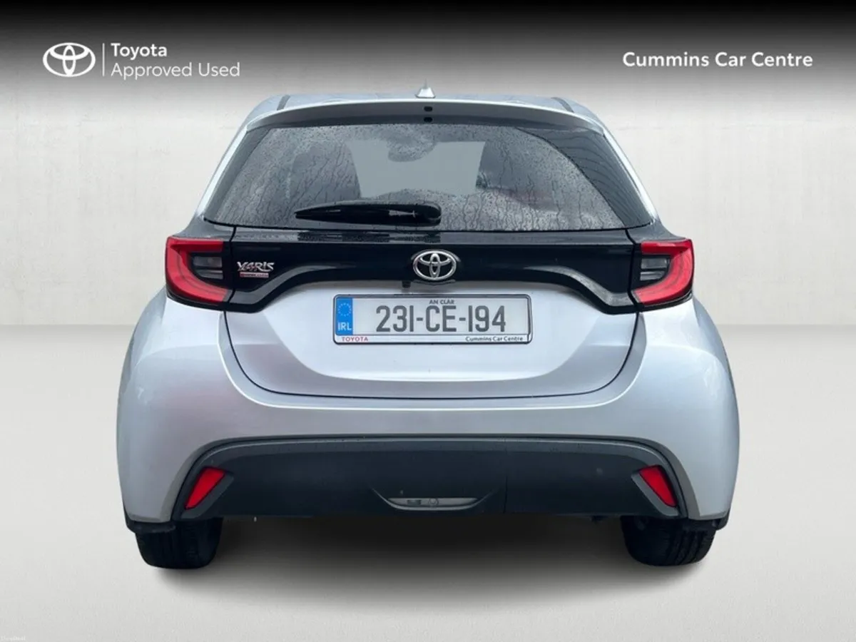 Toyota Yaris 1.0 LUNA SPORT 4DR - Image 4