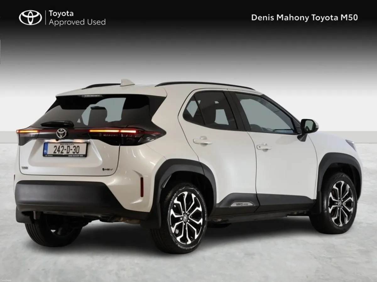 Toyota Yaris Cross Sport Hybrid - Image 2