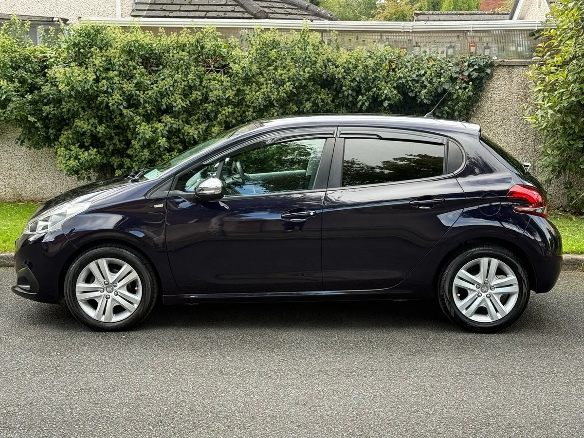 161 Peugeot 208 AUTO Only 36k kms NCT 01/28 - Image 2