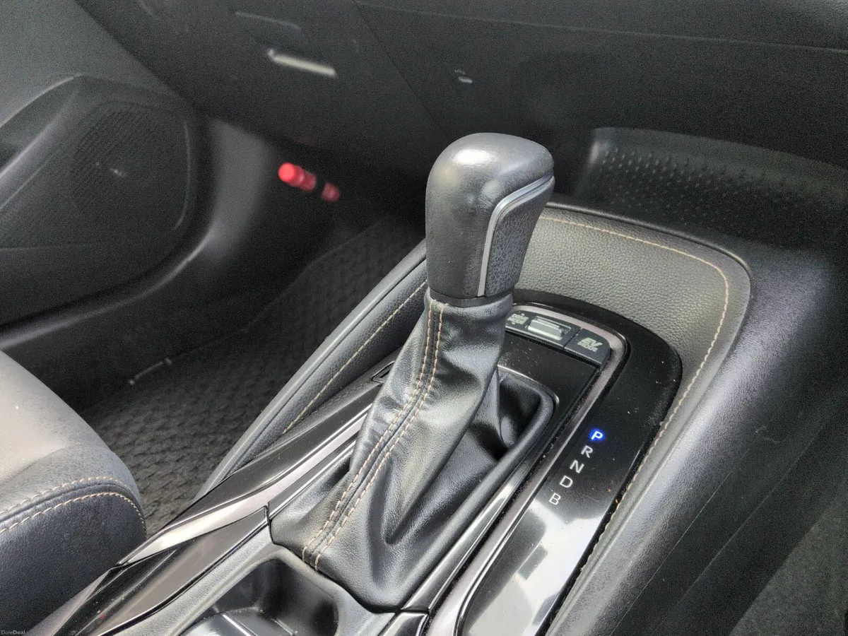 2023 Toyota Corolla WXB *High spec* LOW KMS - Image 4