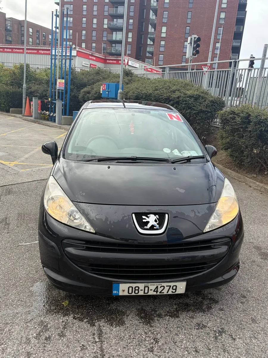 Peugeot 207 1.4 petrol - Image 1
