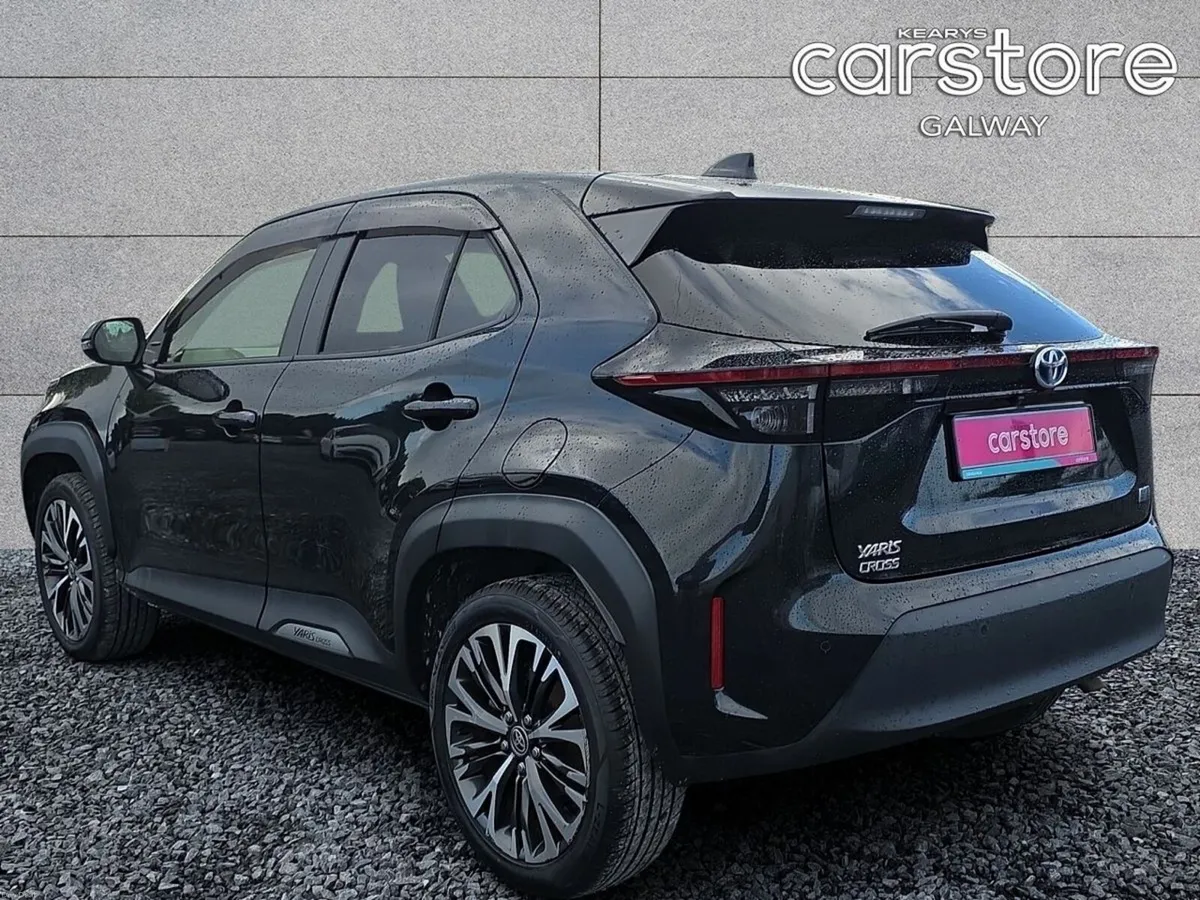 Toyota Yaris Cross Hybrid Z - Image 5