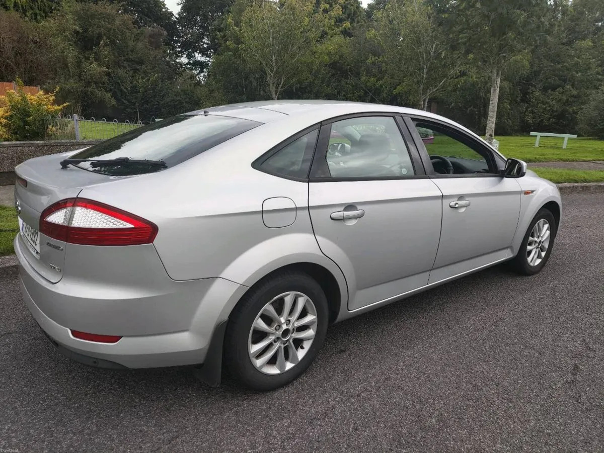 Ford Mondeo 2010 Silver - Image 5