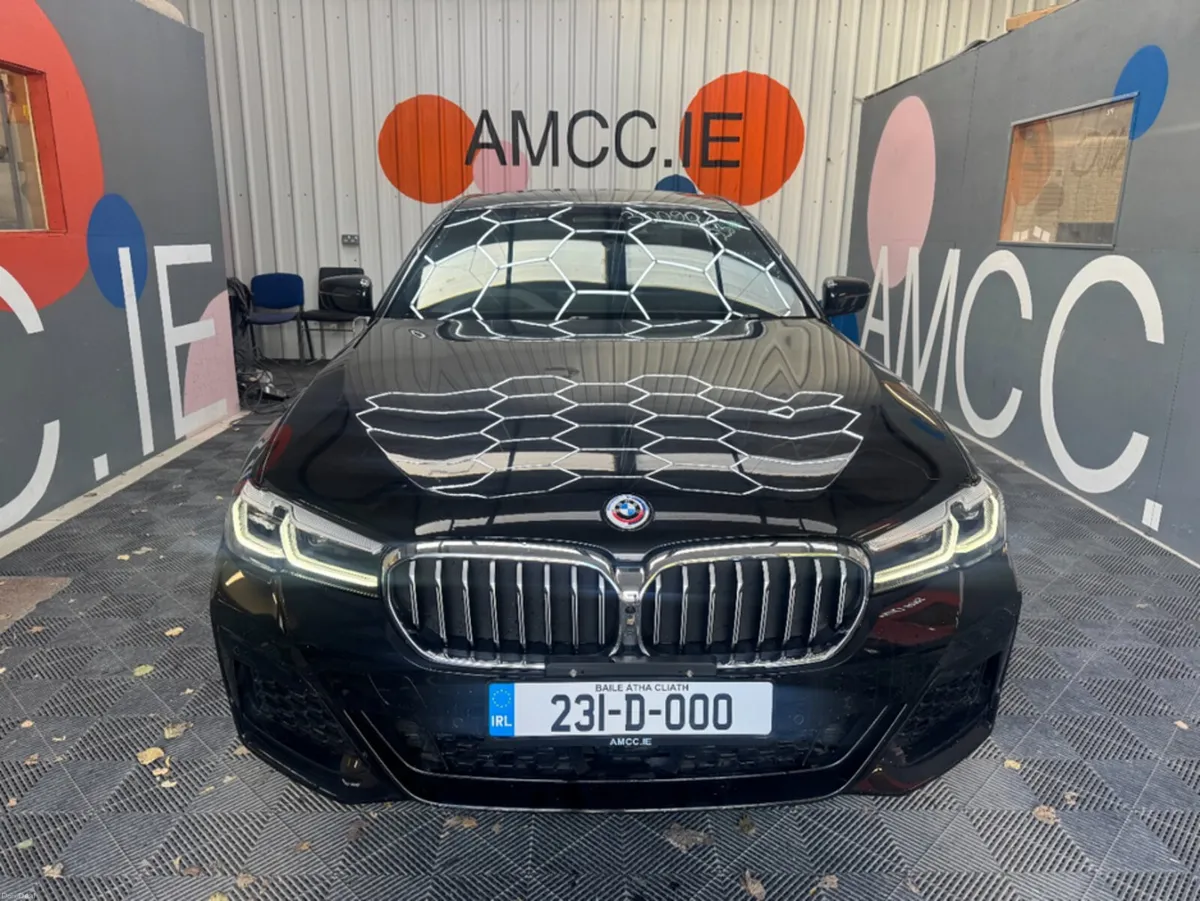 BMW 5-Series 2023 BMW 5 530 e MSP  AUTOMATIC/ CRUI - Image 2