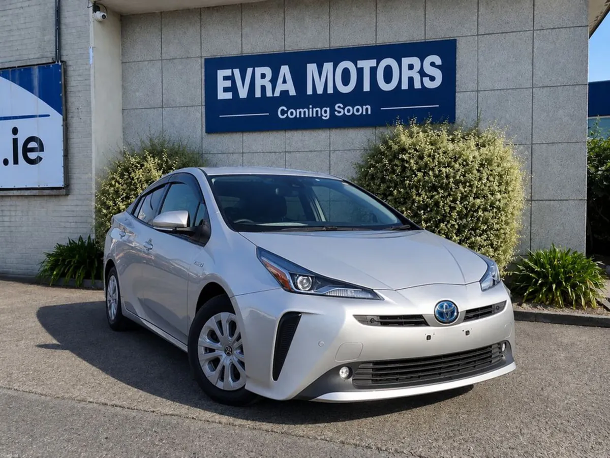Toyota Prius S AUTOMATIC HYBRID 1.8 PETROL //REVER - Image 1