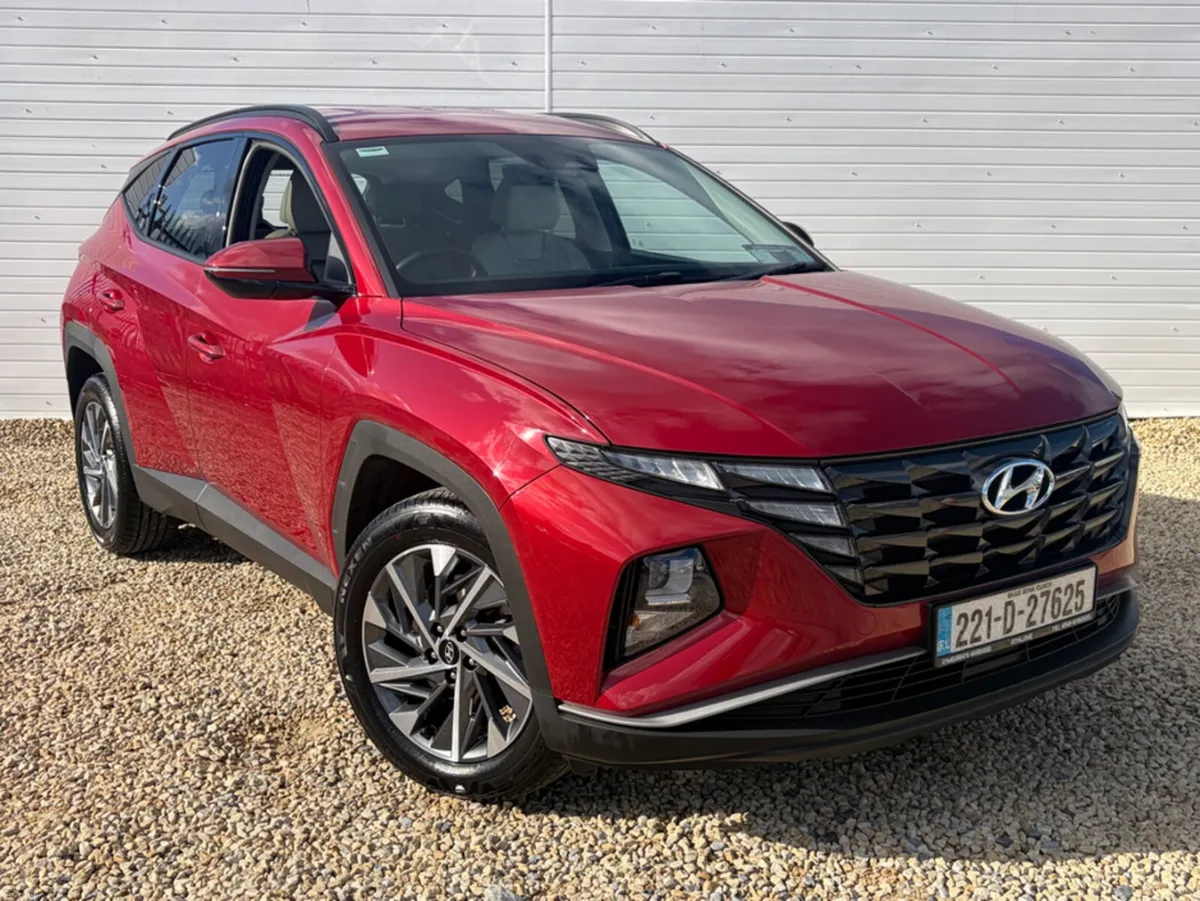 Hyundai Tucson IX35 EXECUTIVE 5DR - Image 1