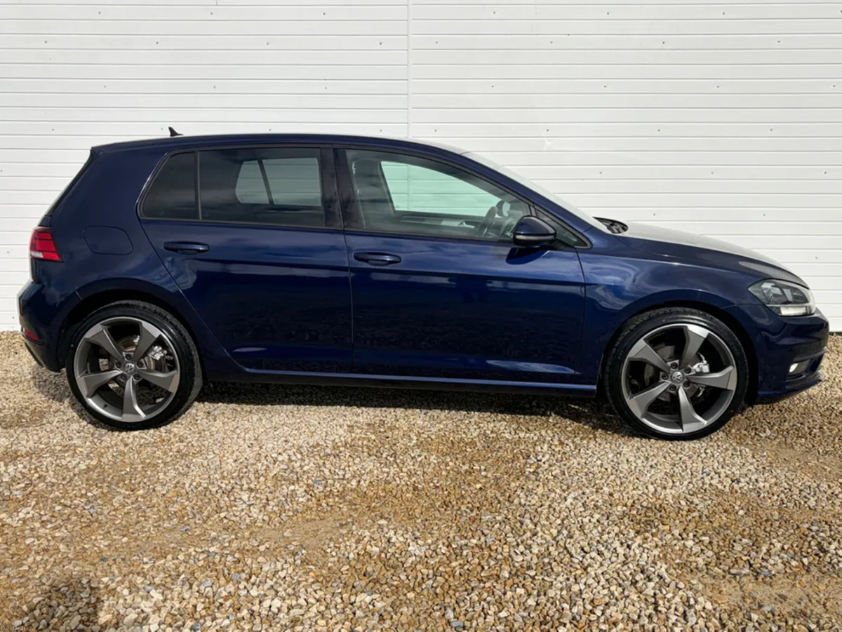 Volkswagen Golf TRENDLINE 1.6 TDI MANUAL 5SPEED 90 - Image 4