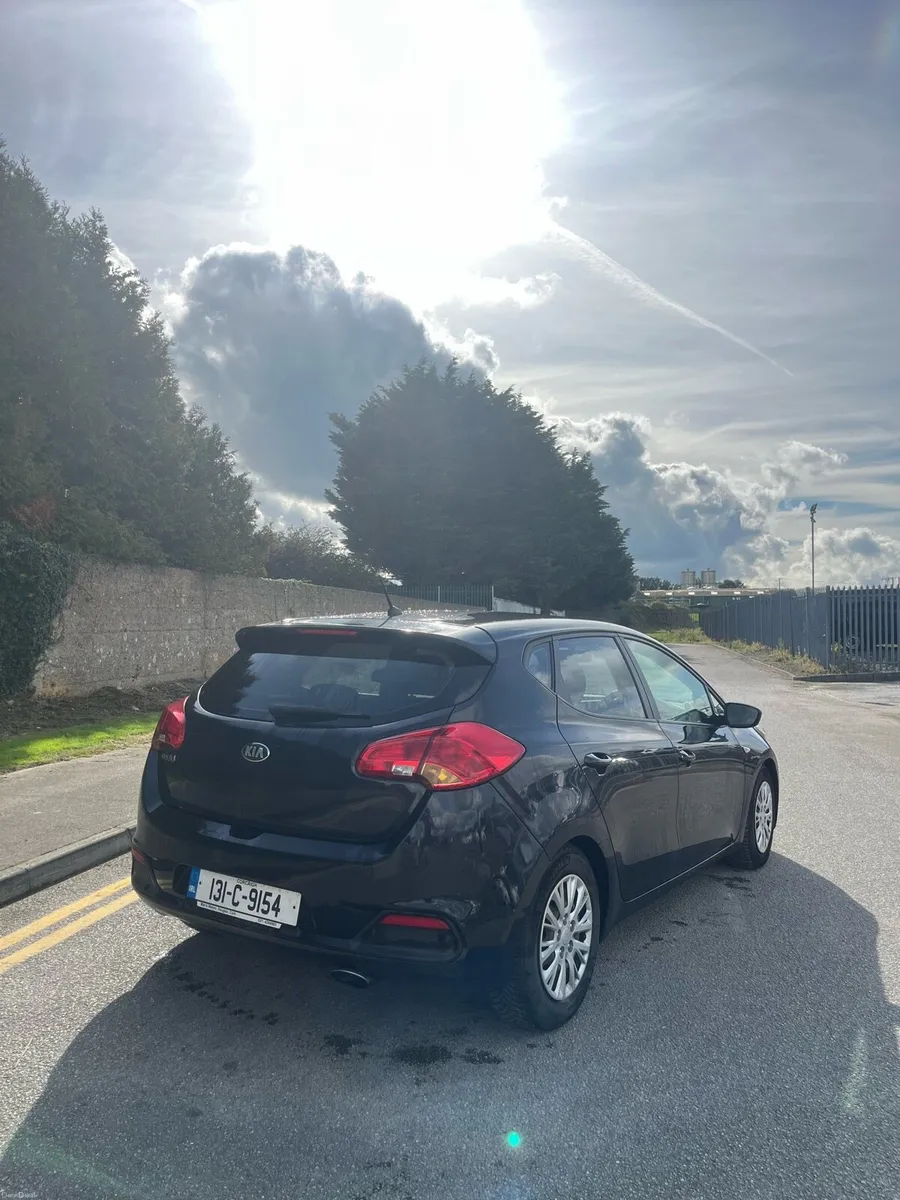Kia Ceed 2013 - Image 2