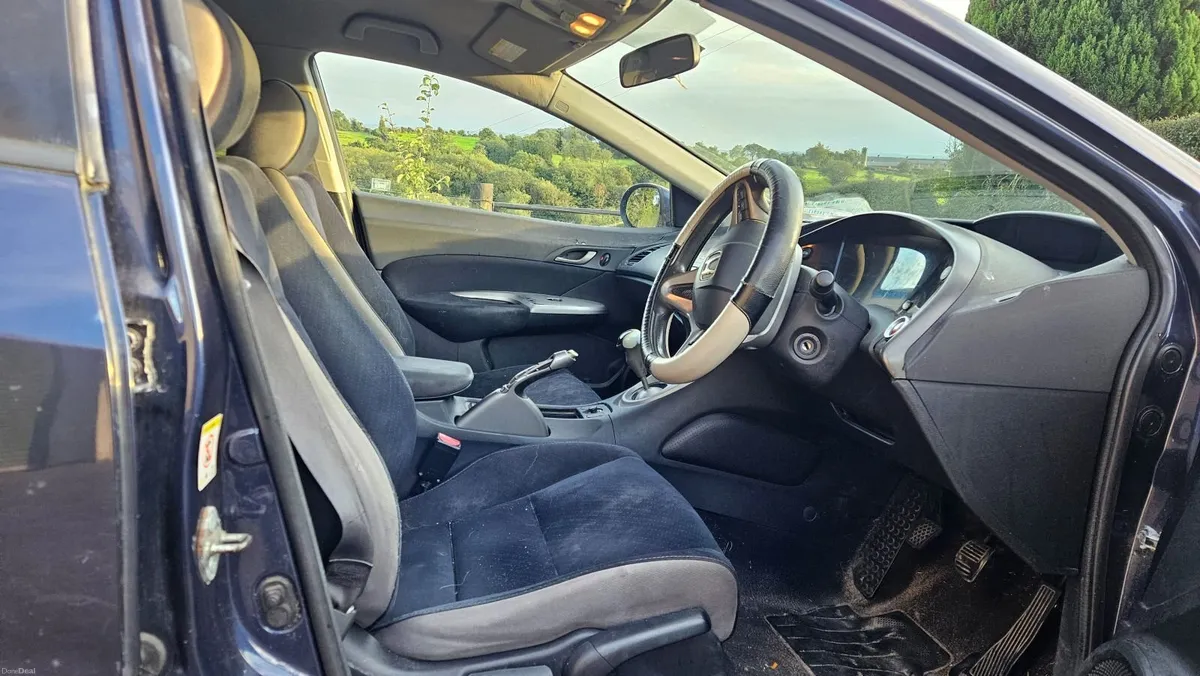2006 Honda Civic 1.4 running - Spares or Repair - Image 2