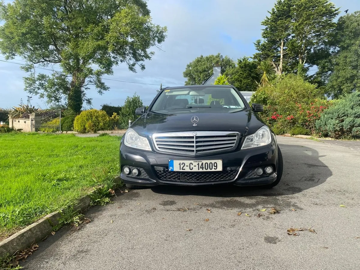 Mercedes-Benz C-Class 2012 - Image 2