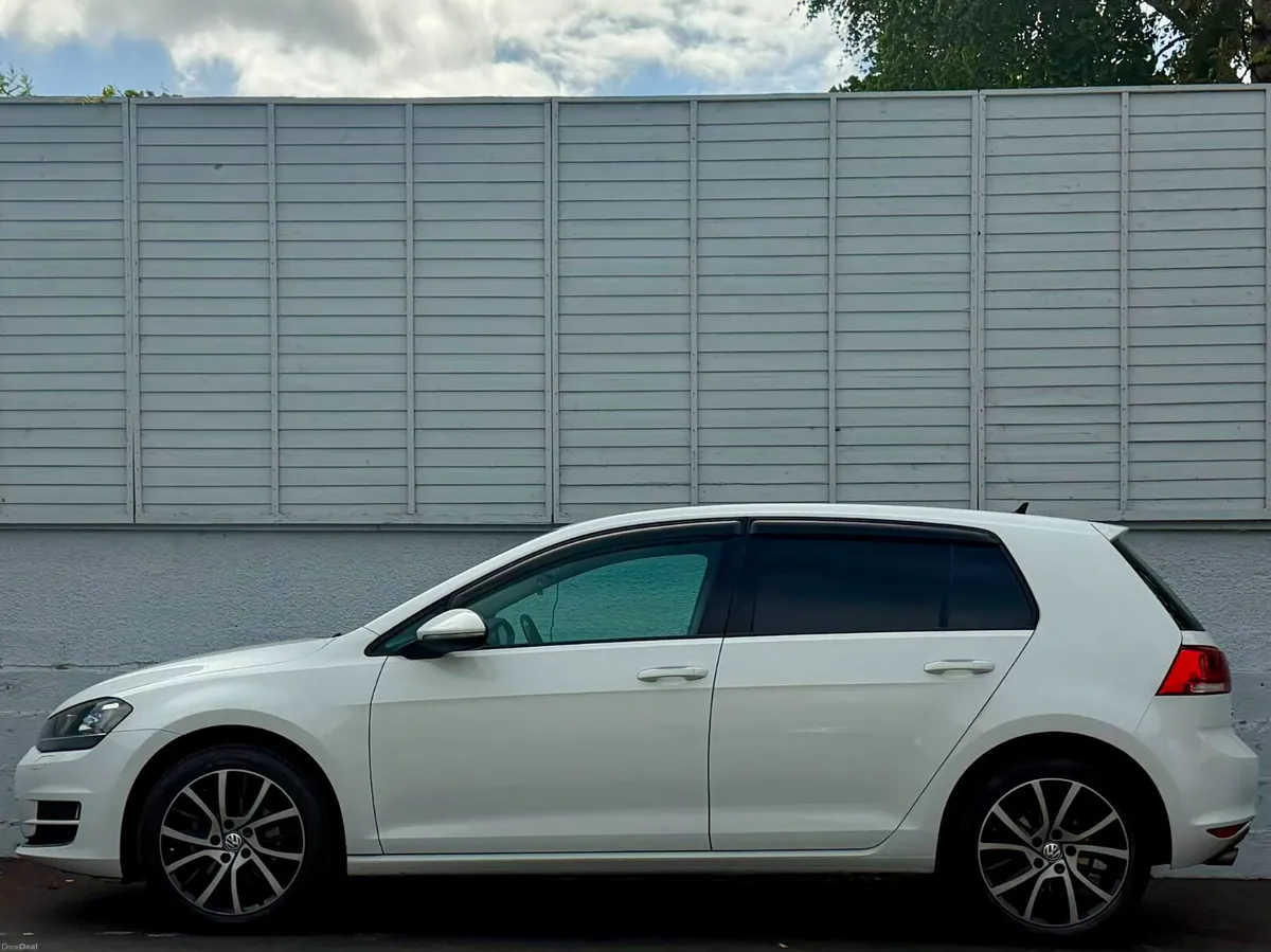 VW GOLF HIGHLINE BLUE MOTION / UPGRADED ALLOYS - Image 5
