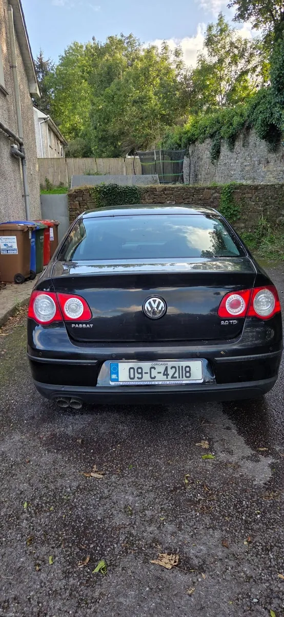 Volkswagen Passat 2009 - Image 6