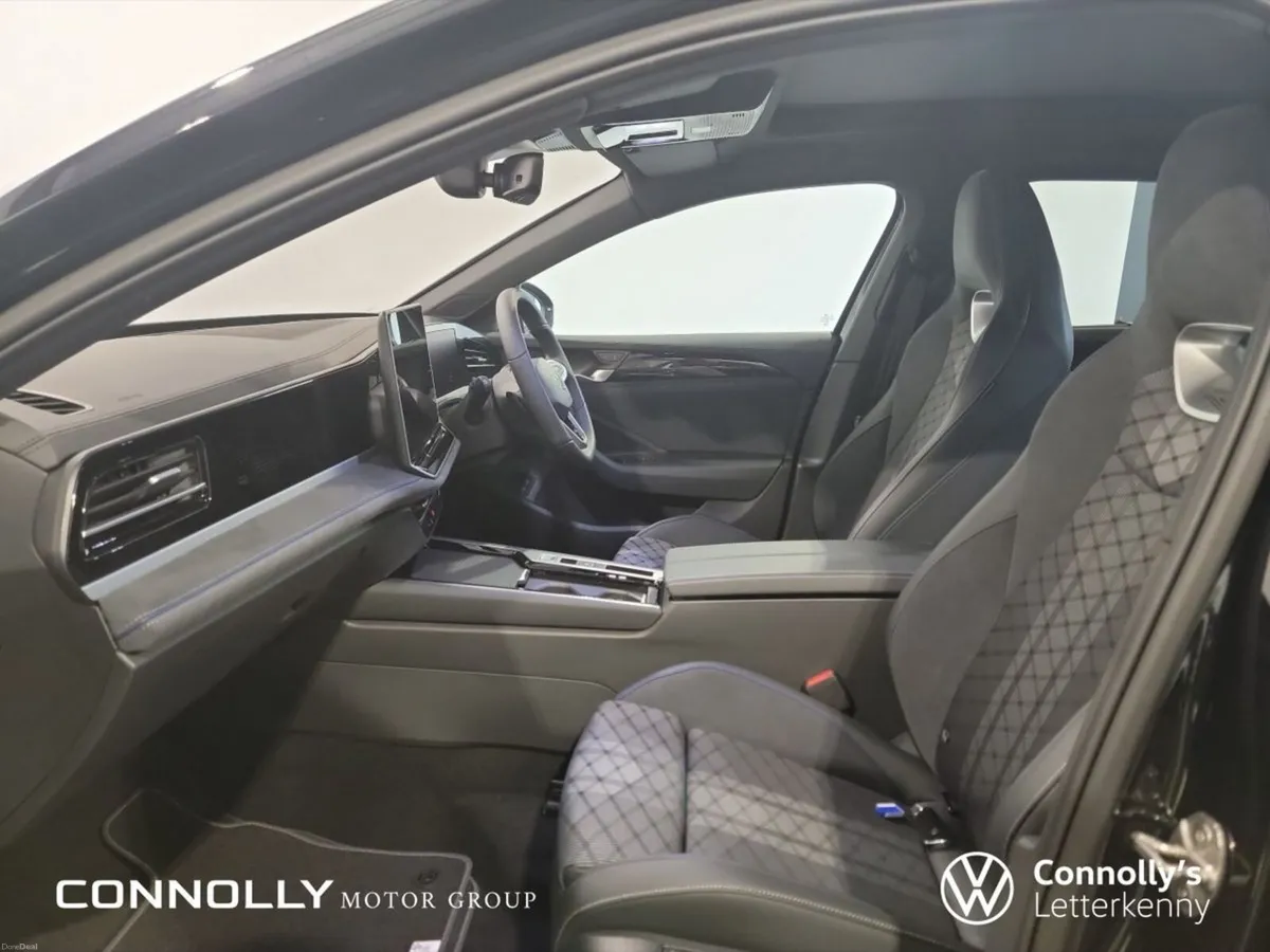 Volkswagen Passat R-Line - Image 5