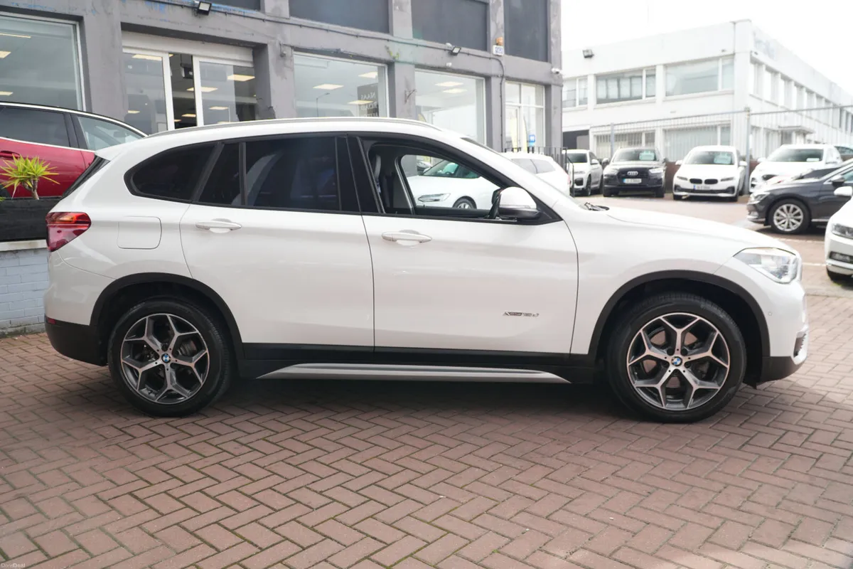 2.0D X-DRIVE X-LINE EDITION 5DR AUTO // IMMACULATE - Image 3
