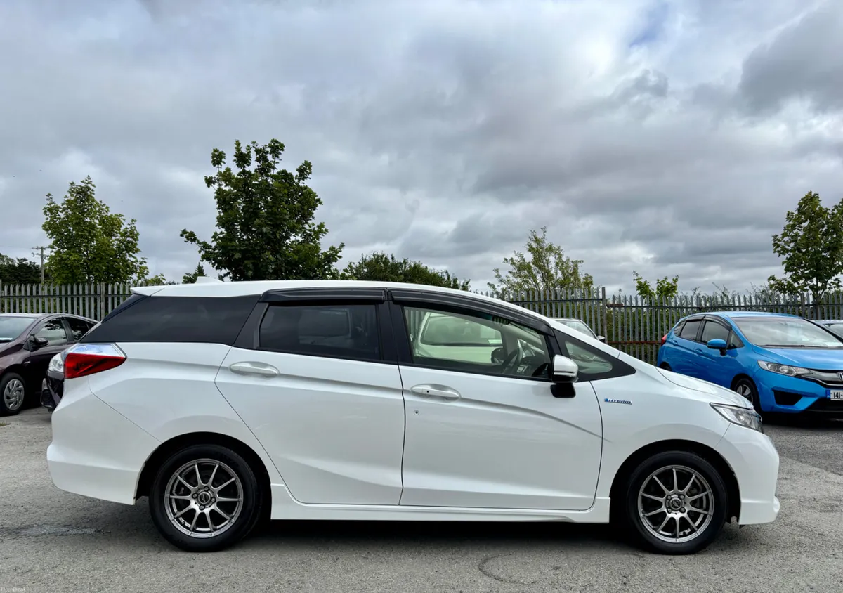 HONDA SHUTTLE 2015 1.5 HYBRID - Image 4