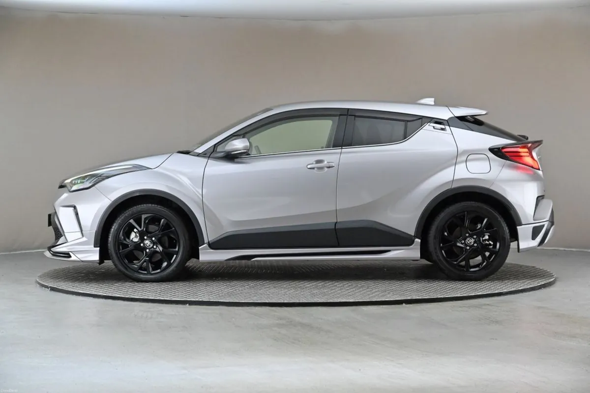 Toyota C-HR 1.8 HYBRID **MODELLISTA BODY KIT**REVE - Image 5