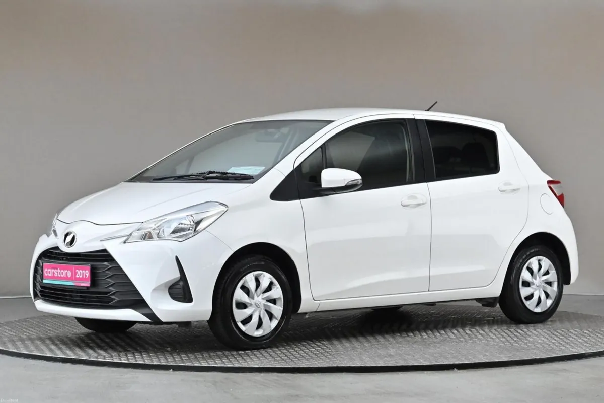 Toyota Vitz 1.0 VVT-I PETROL AUTO - Image 4