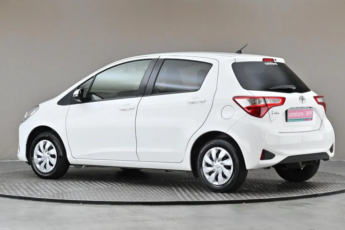 Toyota Vitz 1.0 VVT-I PETROL AUTO - Image 6