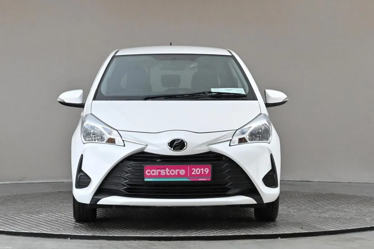 Toyota Vitz 1.0 VVT-I PETROL AUTO - Image 2