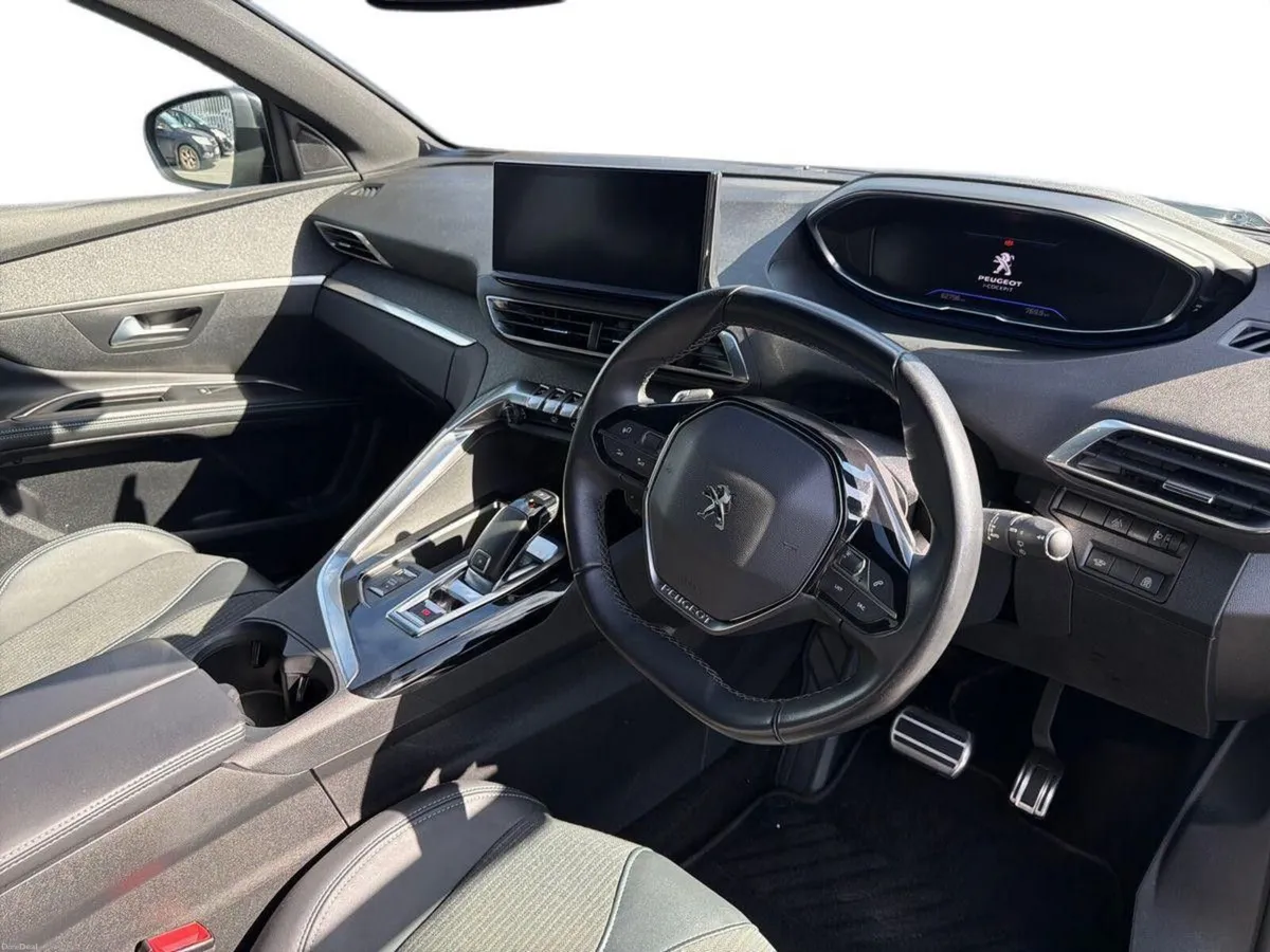 Peugeot 5008 Auto Allure 1.5 BlueHDi 130bhp - Image 6