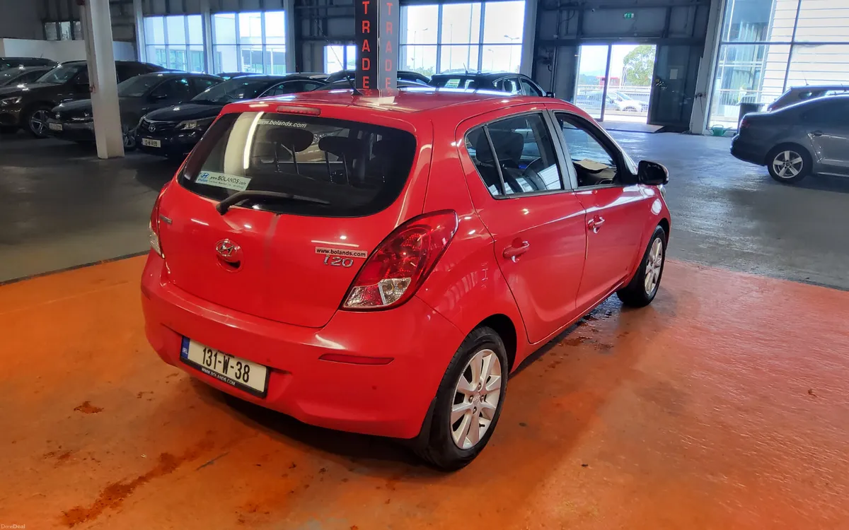 Hyundai i20 2013 - Image 3