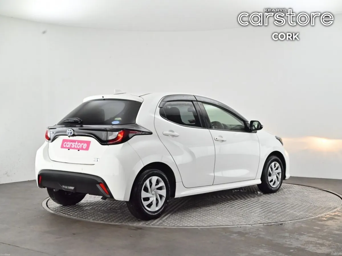 Toyota Yaris 1.5 - Image 5