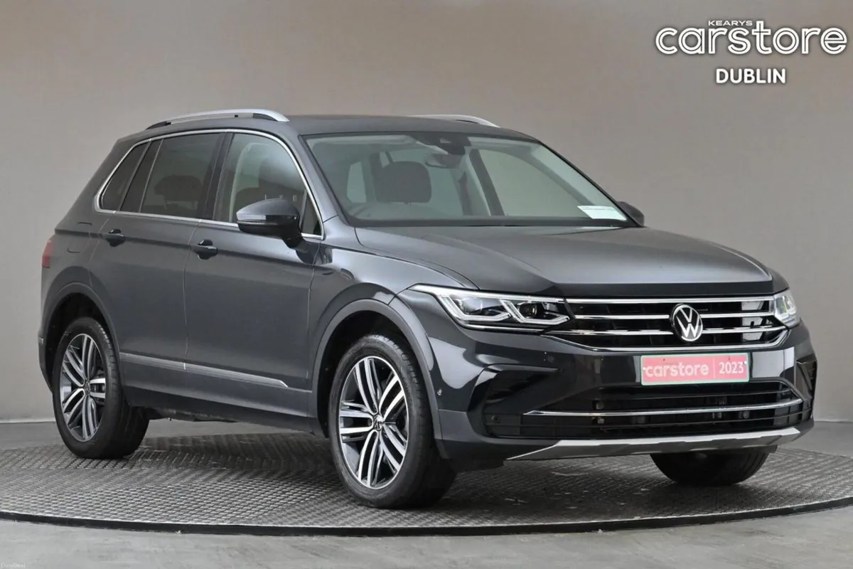 Volkswagen Tiguan 1.4 TSI DSG ELEGANCE PHEV PANORA - Image 1