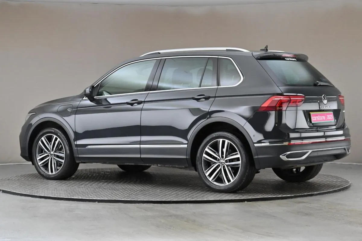 Volkswagen Tiguan 1.4 TSI DSG ELEGANCE PHEV PANORA - Image 6
