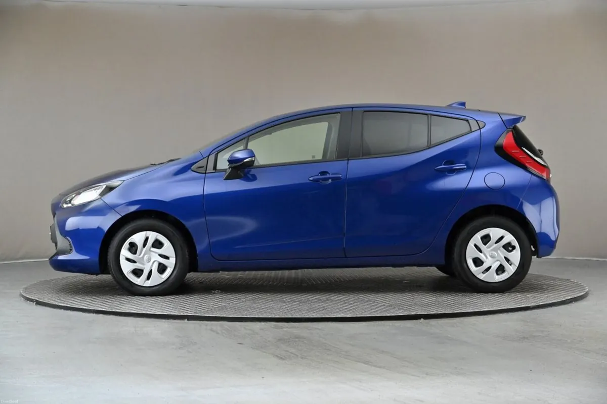 Toyota Aqua 1.5 VVT-i HYBRID **NEW MODEL**REVERSE - Image 5