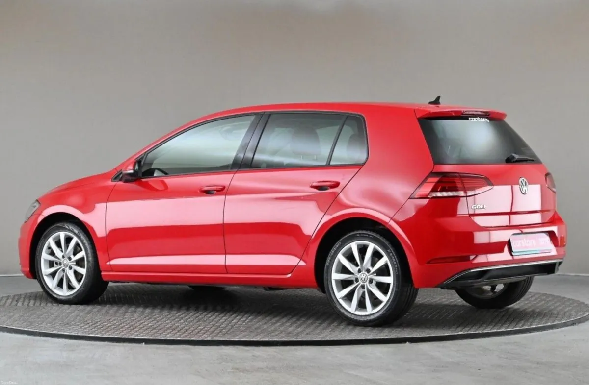 Volkswagen Golf 1.2 TSI DSG MK7.5 COMFORTLINE **RE - Image 6