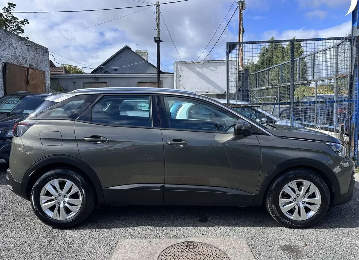 172 Peugeot 3008 1 owner! - Image 6