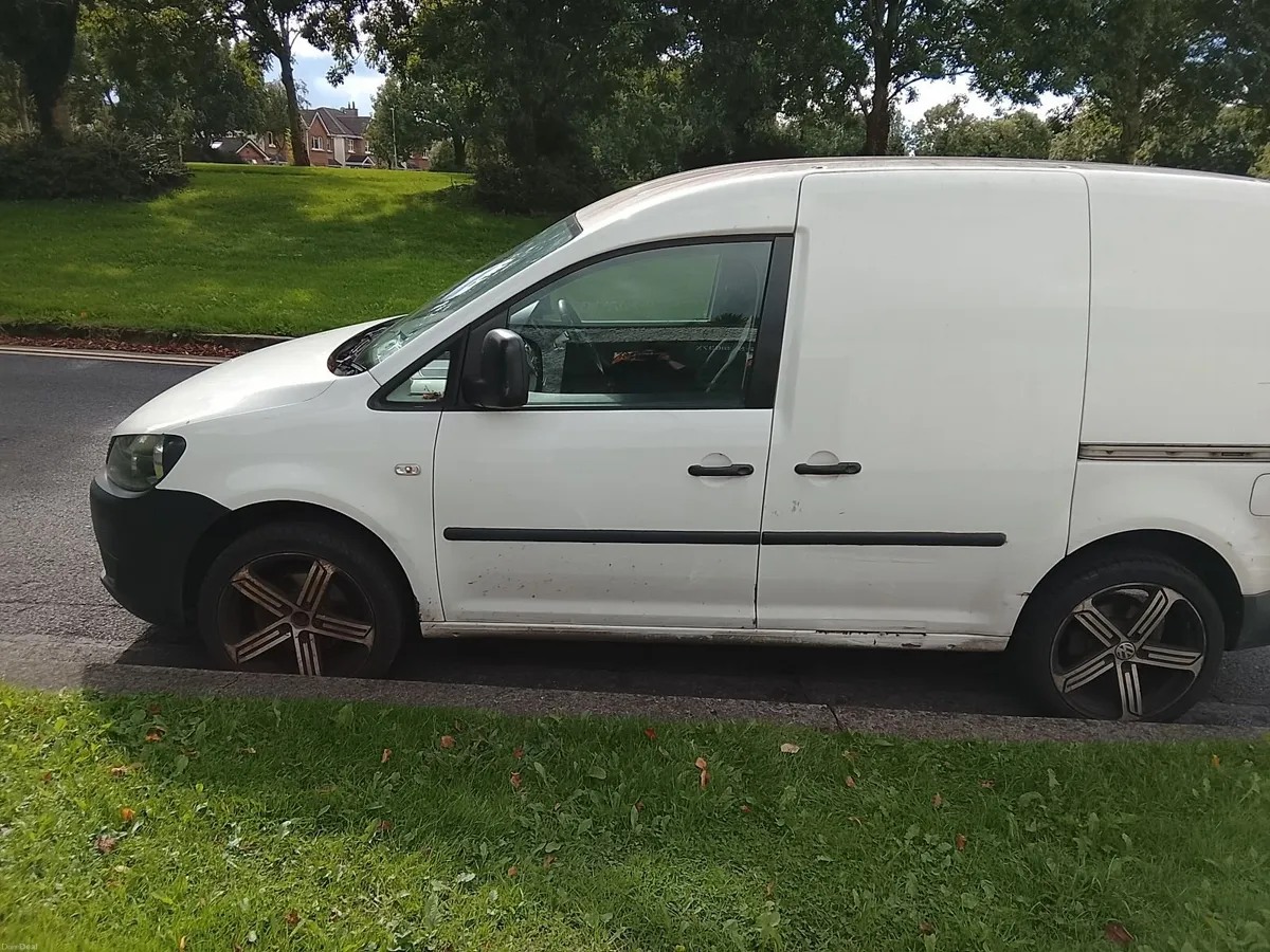 Volkswagen Caddy 2011 - Image 6