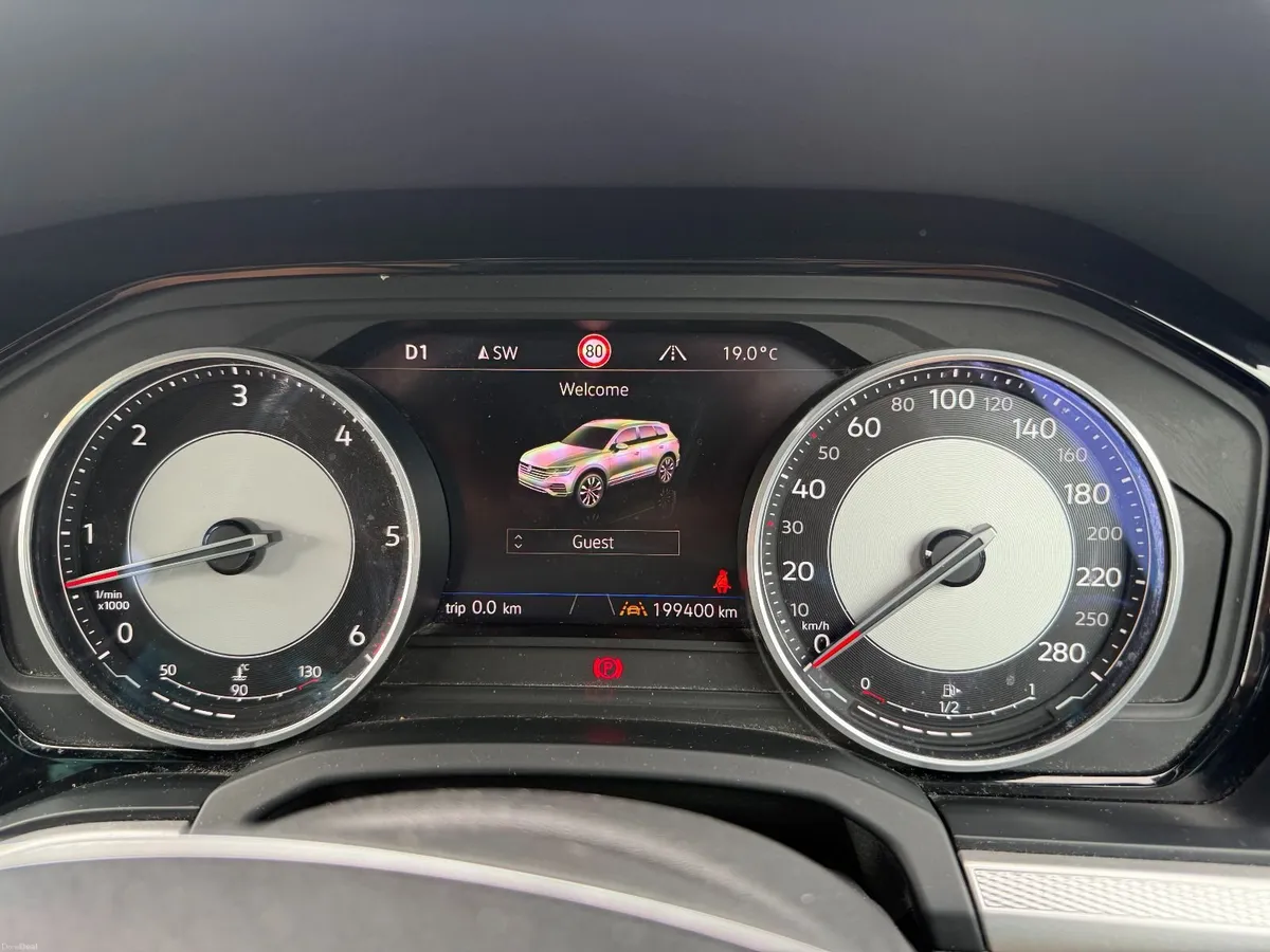 Volkswagen Touareg 2019 - Image 4