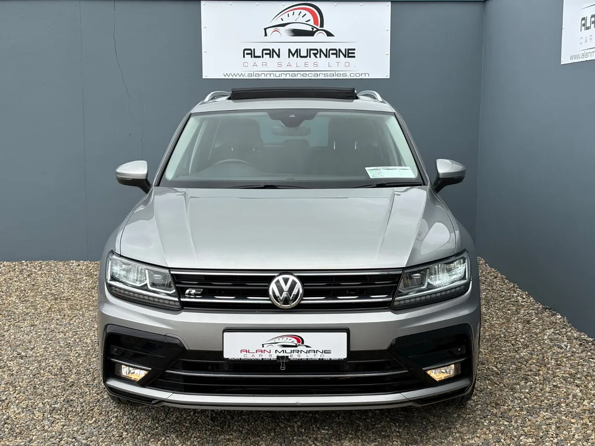 VOLKSWAGEN  TIGUAN R-LINE 2019 *LOW MILES* - Image 4
