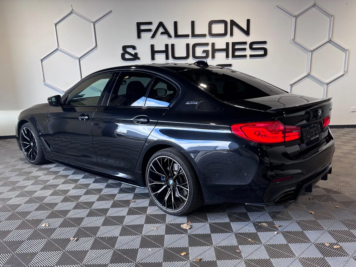 BMW 5 SERIES 530e M SPORT / BODYKIT - Image 3