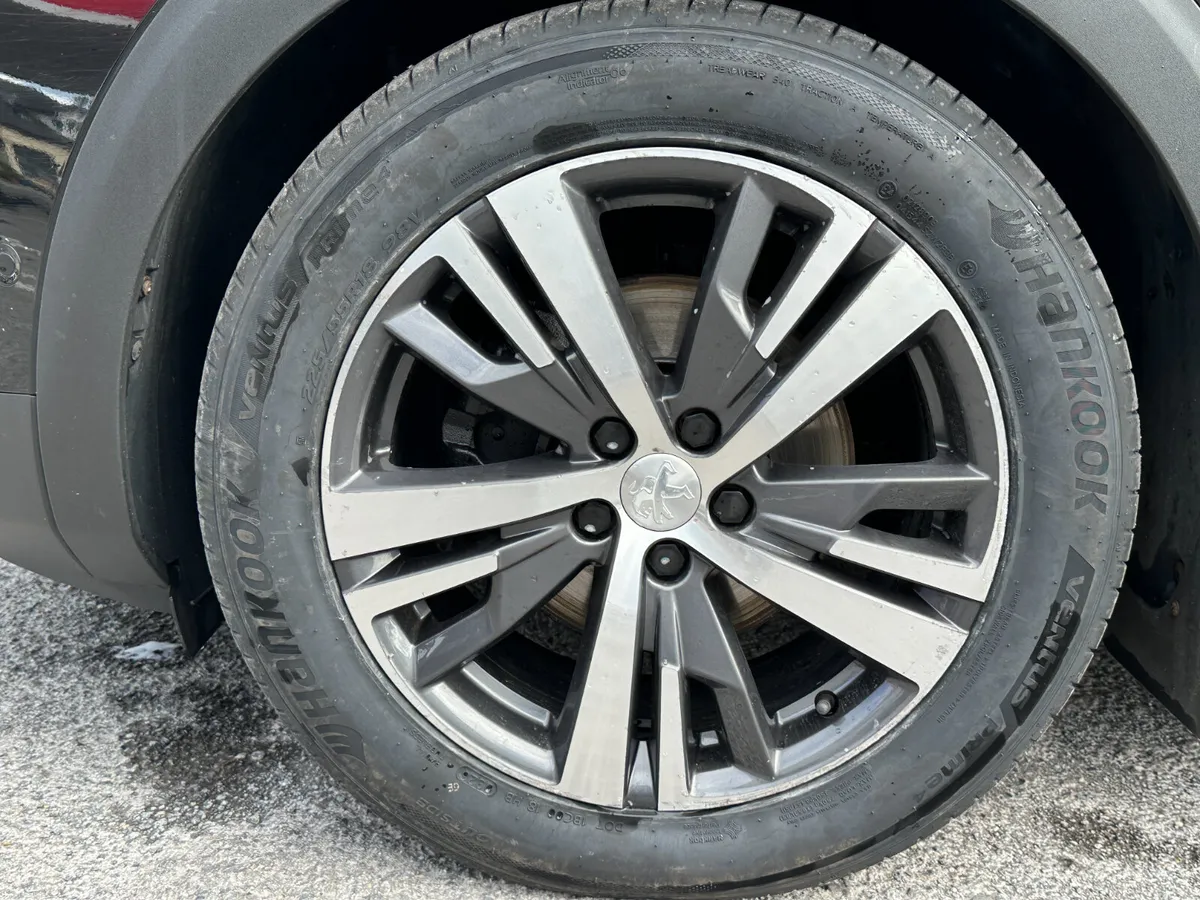 Peugeot 5008 1.5 BlueHDi 130bhp Allure - Image 4