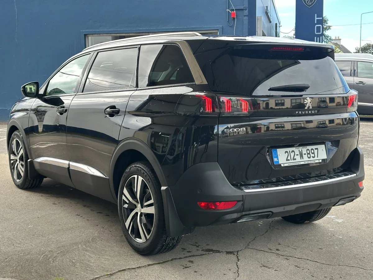 Peugeot 5008 1.5 BlueHDi 130bhp Allure - Image 3