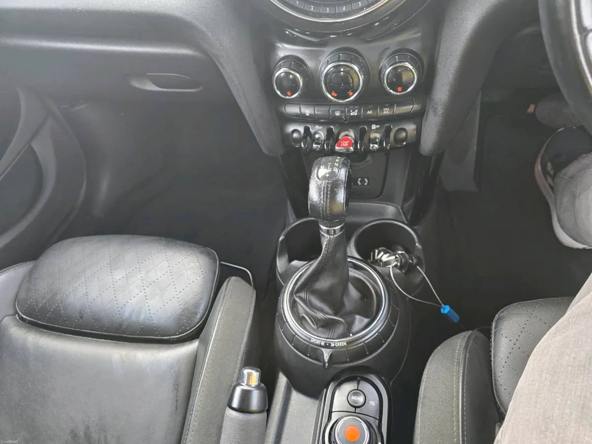 MINI COOPER 1.5L PATROL AUTOMATIC - Image 6