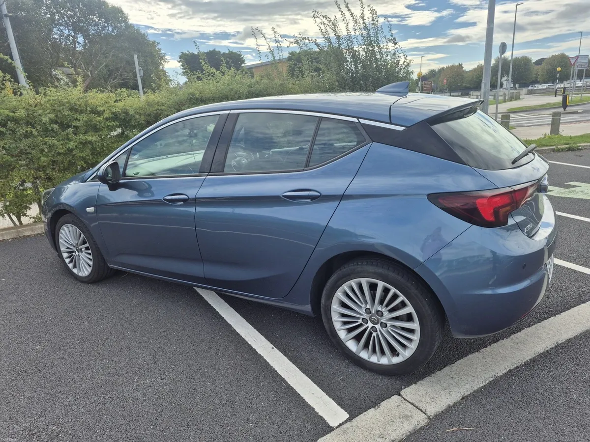 Opel Astra 2017 - Image 5