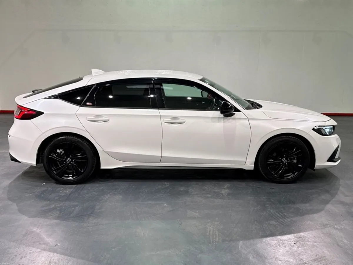 Honda Civic HYBRID 2.0L PETROL AUTOMATIC - ADAPTIV - Image 2